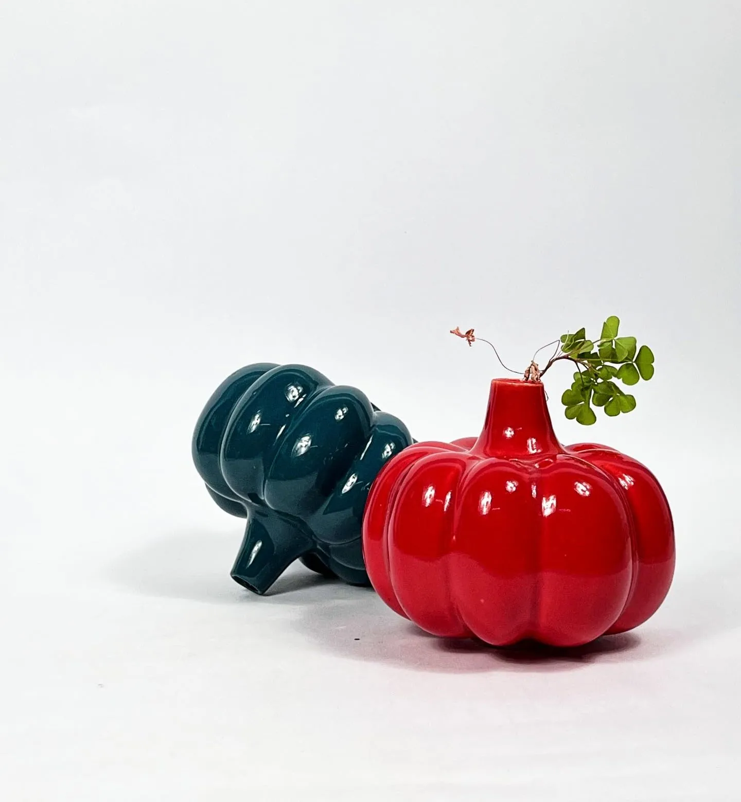 Bliss Hohm Pumpkin Ceramic Flower Vase for Home Decor and Gifting, Flower Vase for Living Room & Office Decor, Pampas Grass Vase, Ceramic Pumpkin Red Vase, Small Vase (Red Pumpkin)