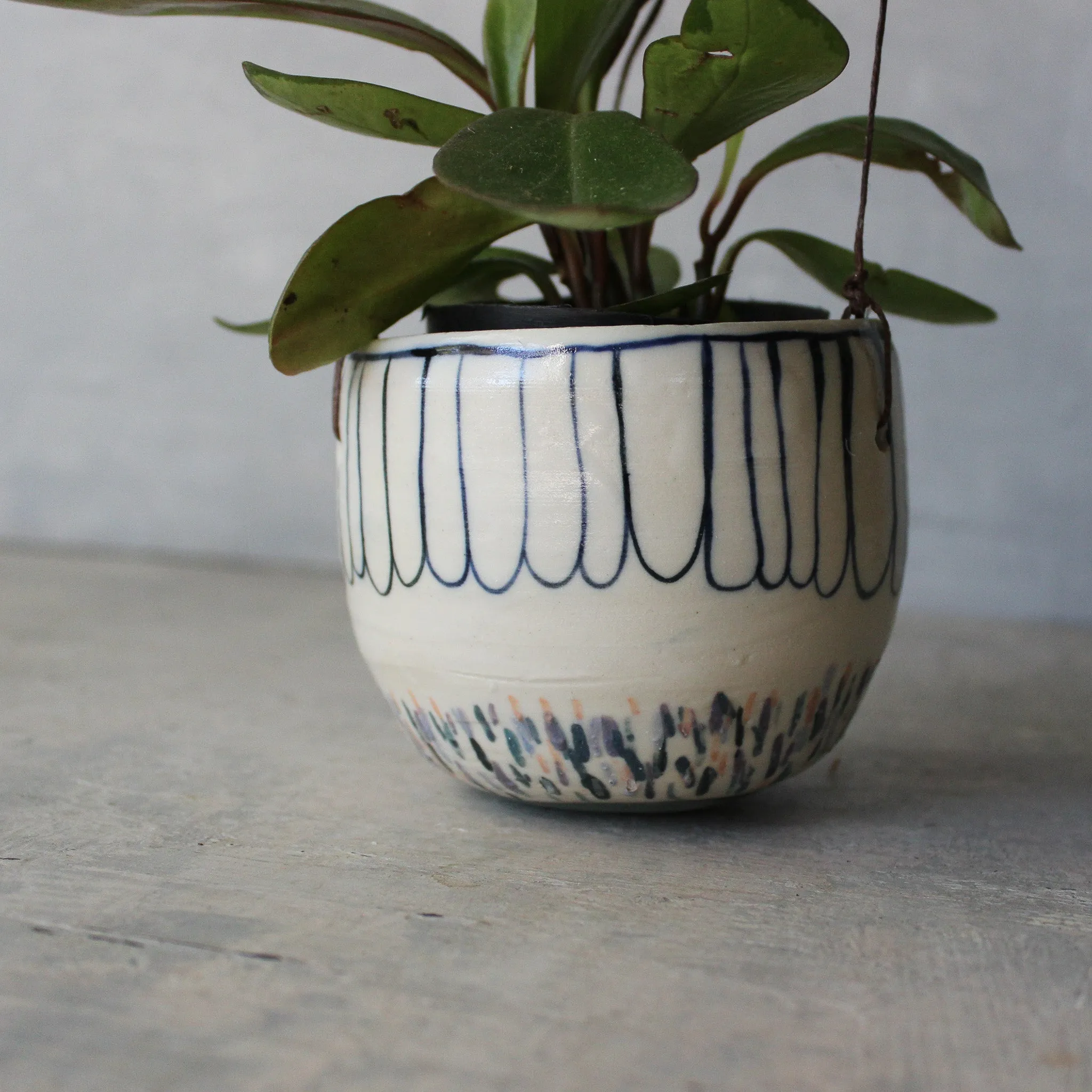 Hanging Ceramic Planters Blue Daisy