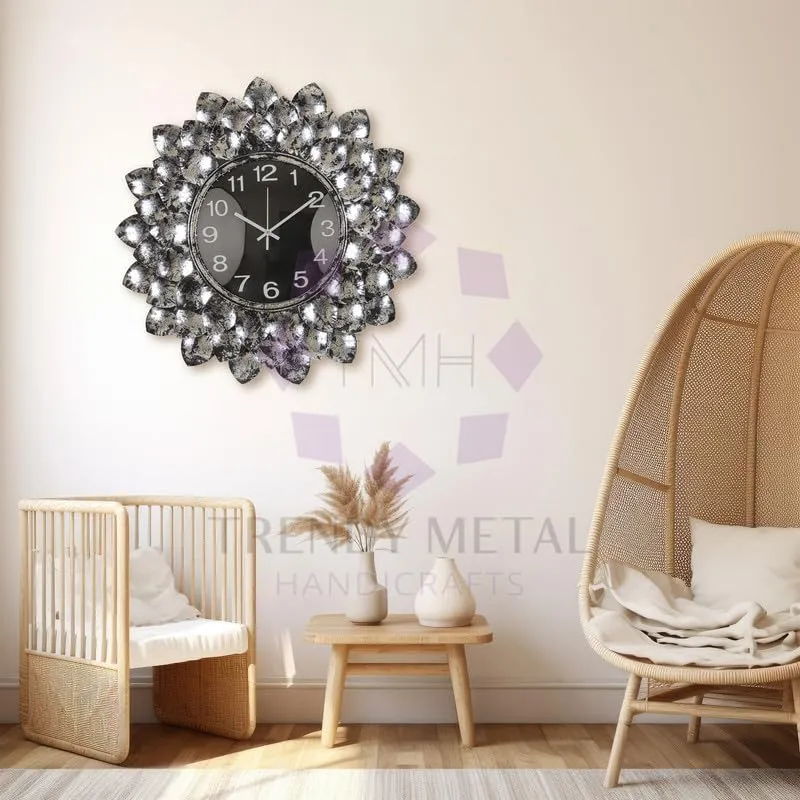Trendy Metal Handicrafts Iron Decorative Mirror Wall Mounted Hanging Mirror Sculpture Metal Golden Leaf Design Modern Art Mirror for Home Décor