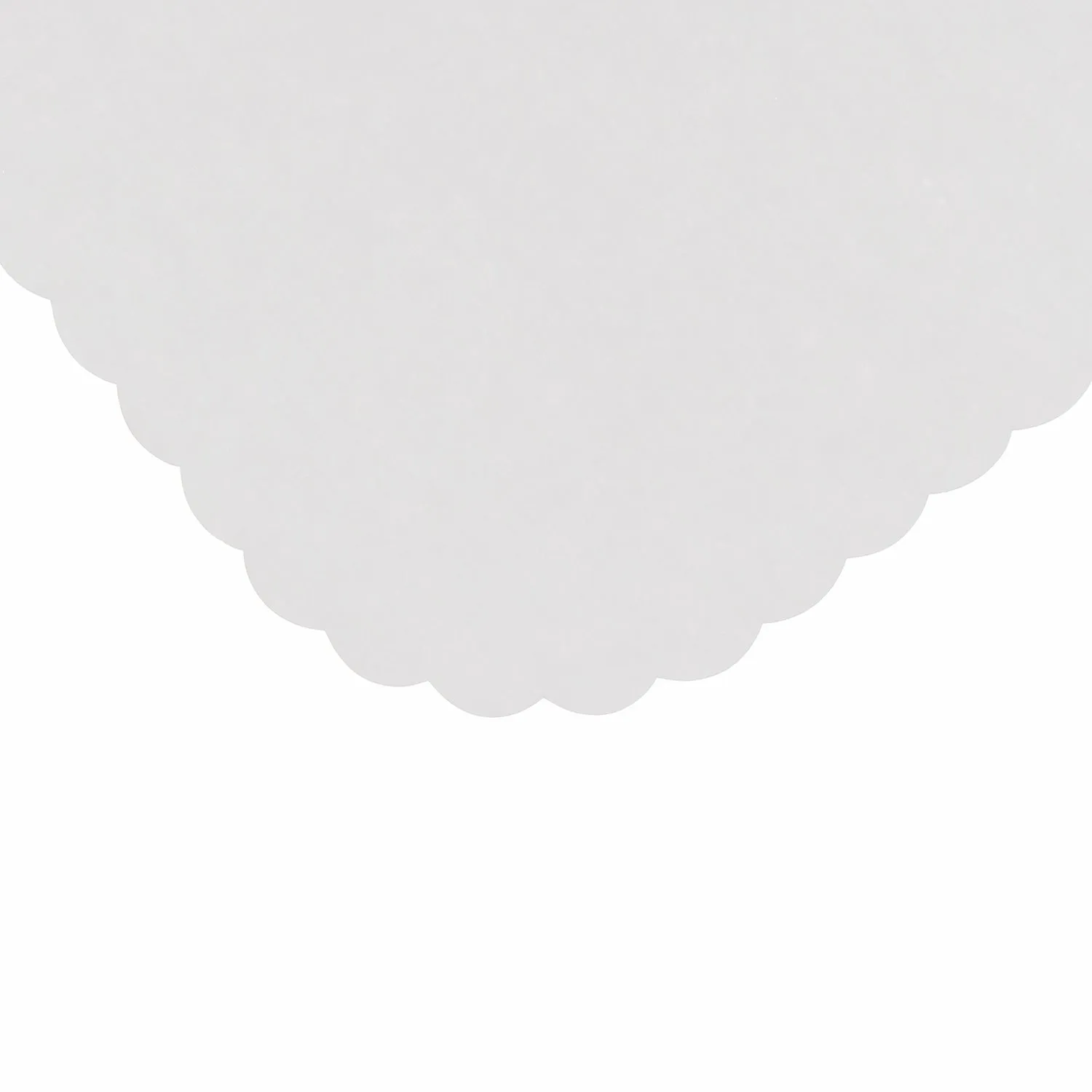 White 14" x 19" Scallop Traymats, Pack of 1,000