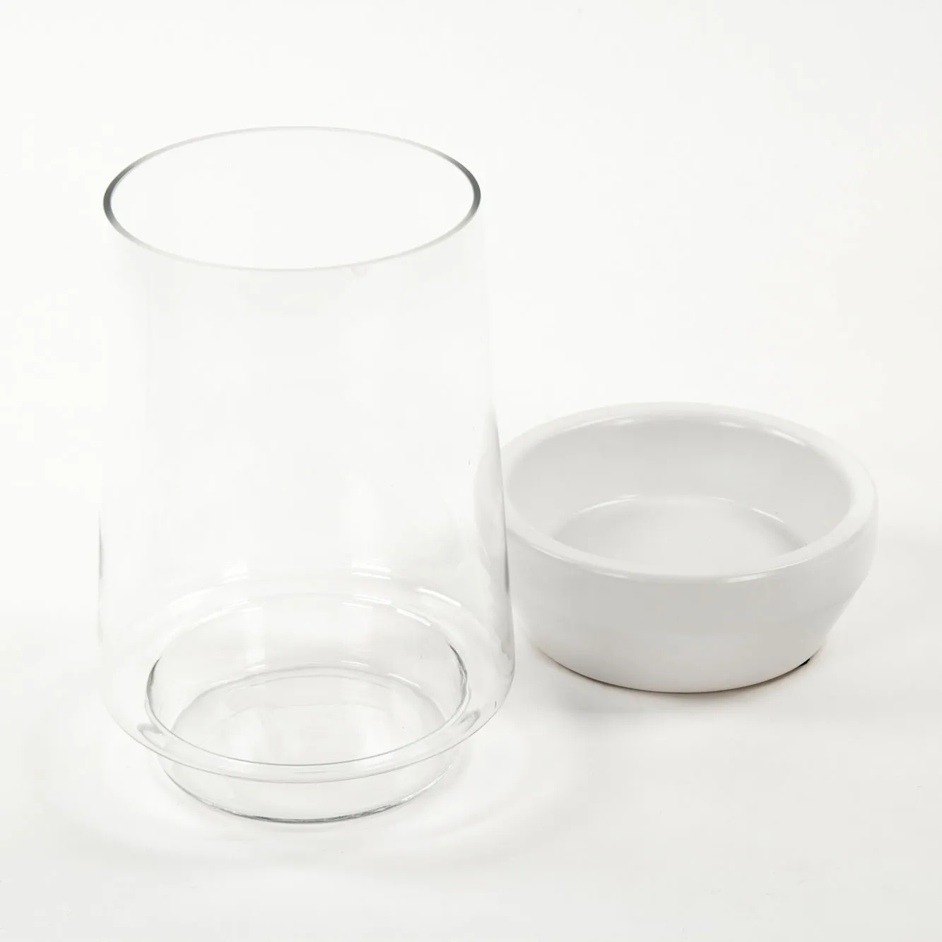 White Hurricane Vase (7283L A579) by Zentique
